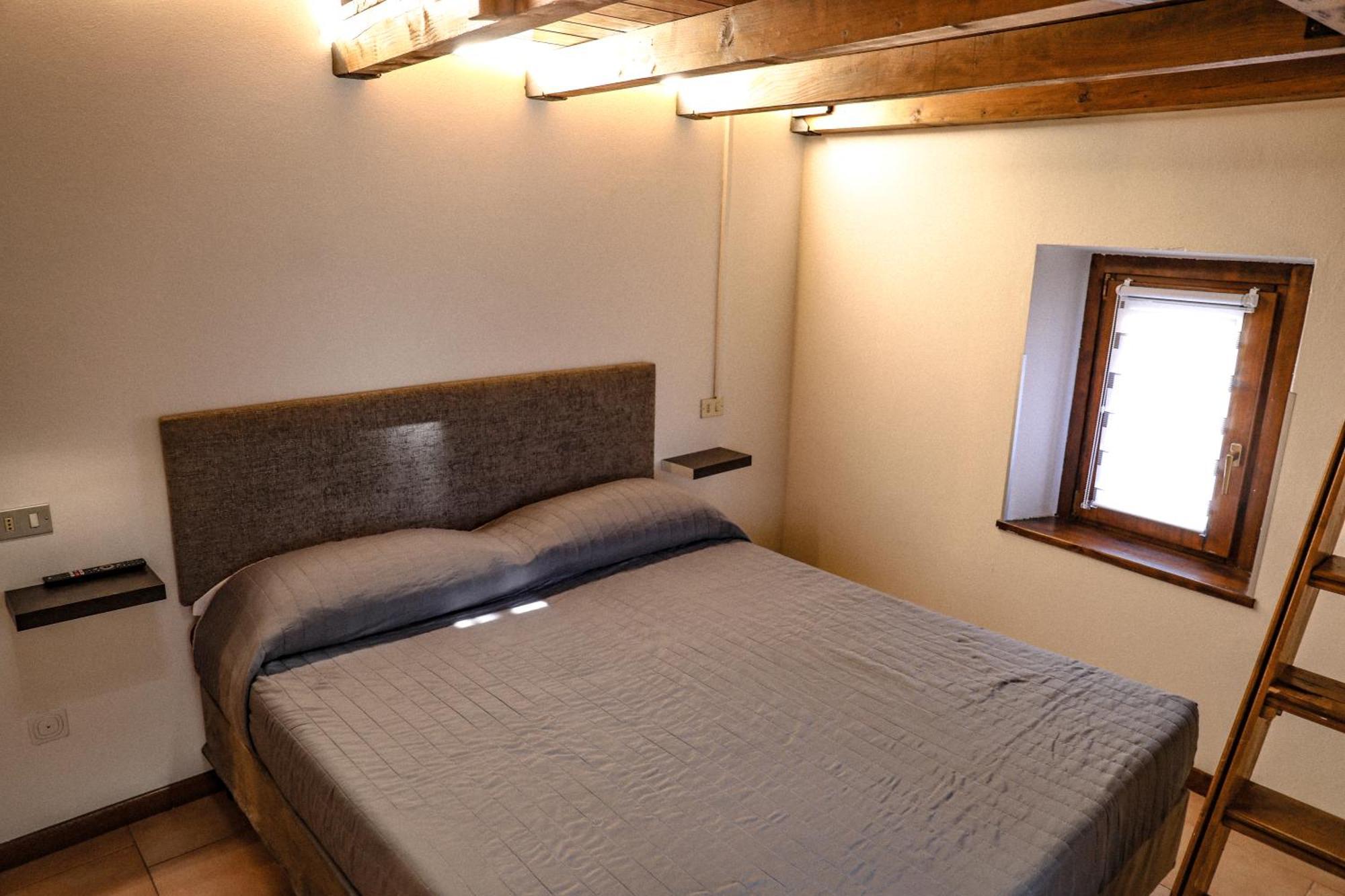 Vittoria Holiday House - Tulip Apartment And Tulip Room Stresa Exterior foto